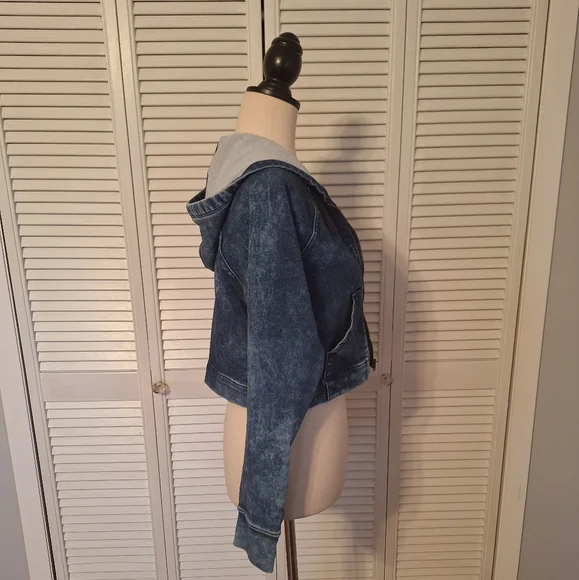 Levi's denizen stonewashed denim crop hoodie jacket XS - Picture 7 of 7